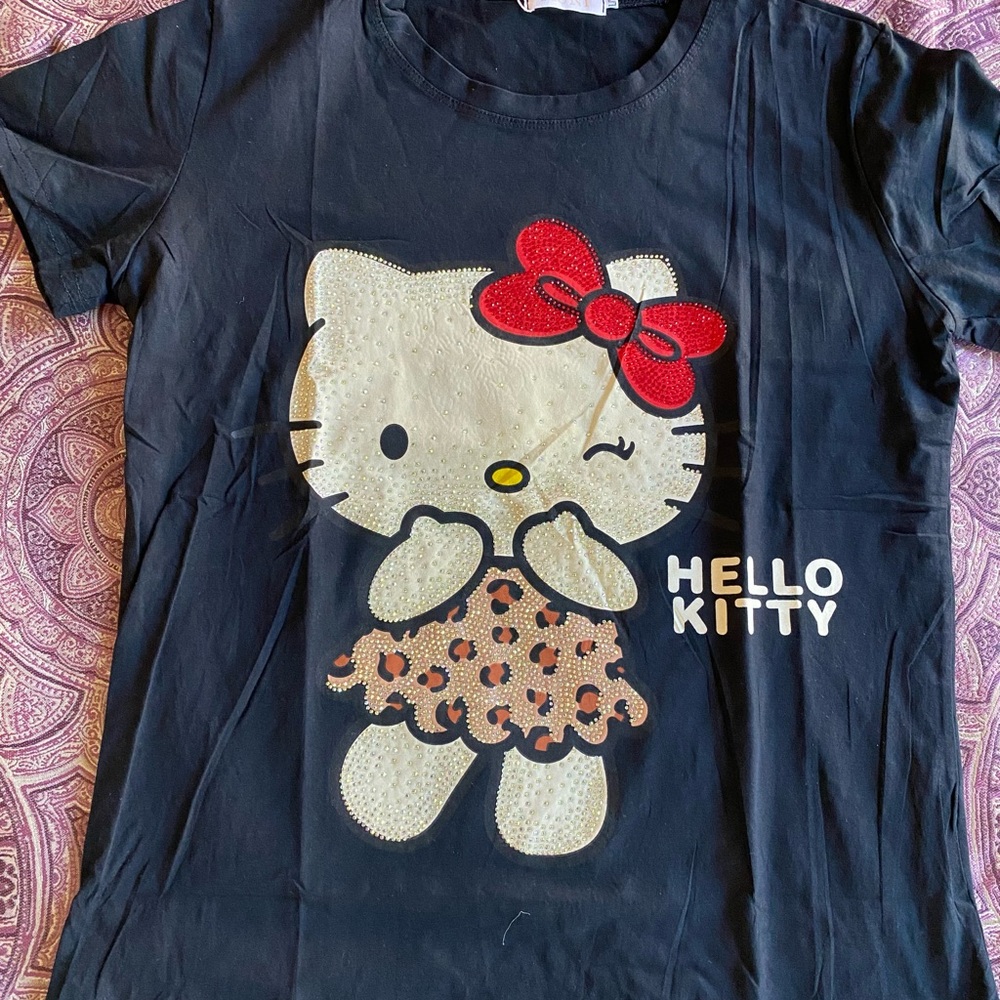 Women  Short Sleeve Tee in Black with Red Bow top